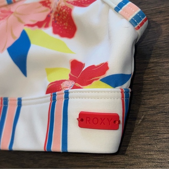 Roxy Girl's Friendly Flower Bralette Set Swimsuit (Big Kids) Size 8 - Picture 3 of 6